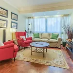 Telheiras Classic Retreat Лісабон