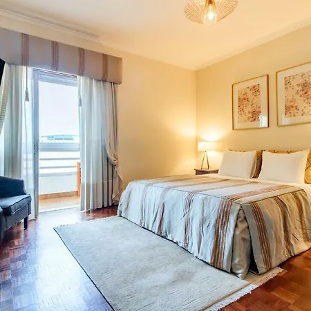 Telheiras Comfortable Apartamento